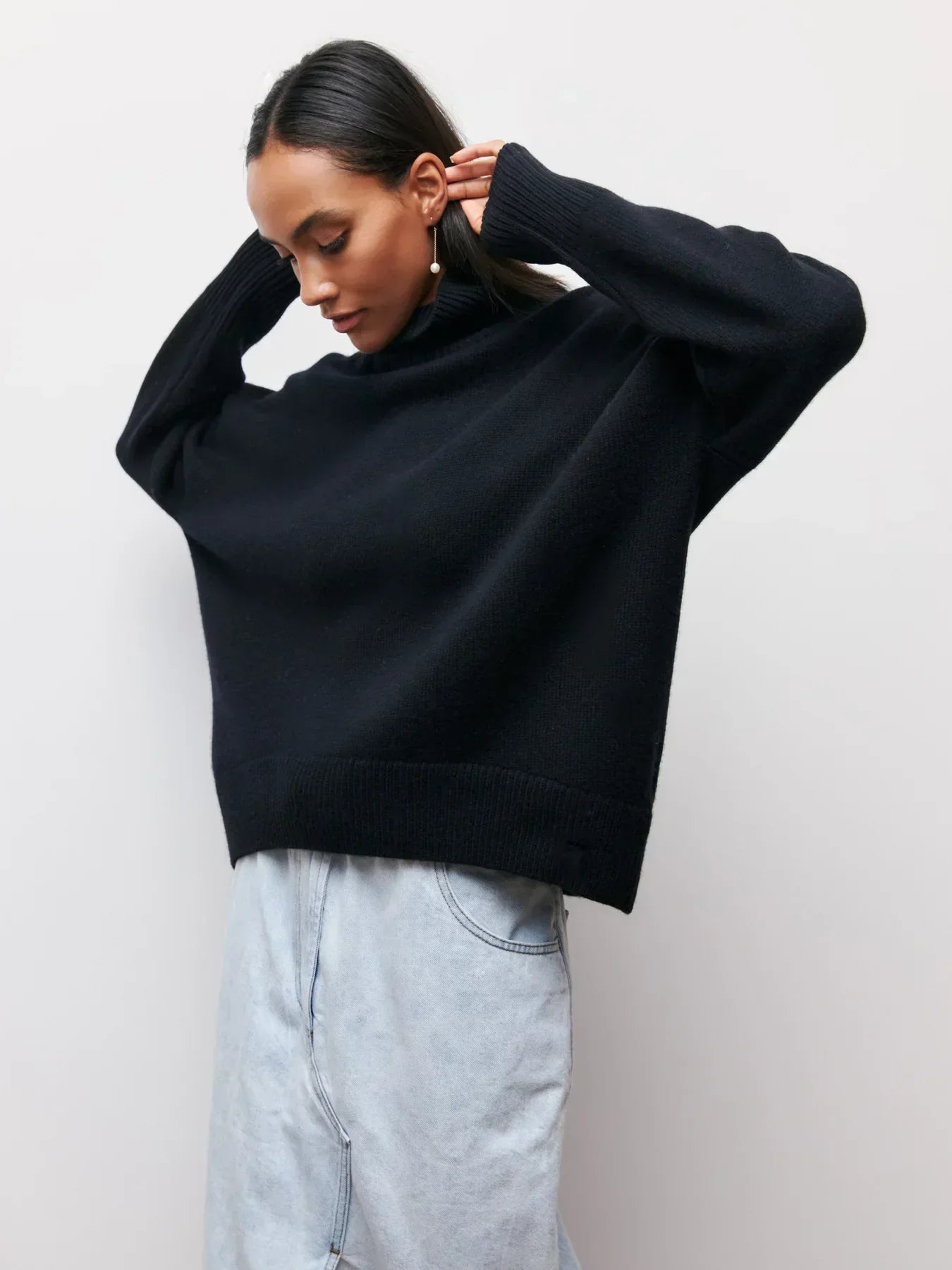 LARA™ | REFINED OVERSIZED TURTLENECK